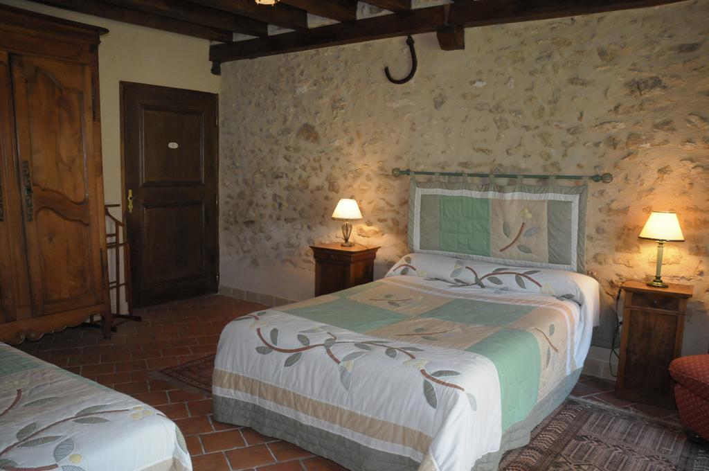 Bed and Breakfast Domaine De La Vallee Aux Pages Paray-Douaville Екстер'єр фото