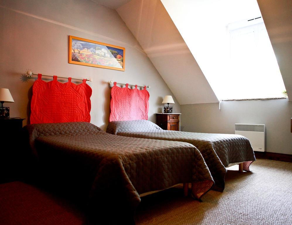 Bed and Breakfast Domaine De La Vallee Aux Pages Paray-Douaville Екстер'єр фото